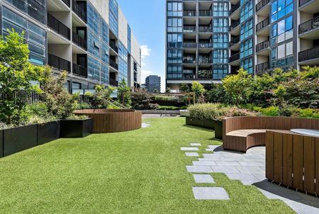 Welcome to Ivanhoe Gardens - Photo 5