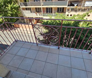Location Appartement 3 pièces 58m² TOULON 83100 - Photo 6
