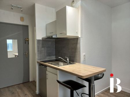 Location Appartement 1 pièce 17m² NANTES 44000 - Photo 3