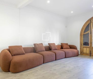 Excellent 4-bedroom apartment with 6 m² terrace for rent in Sant Francesc, Valencia - Photo 5