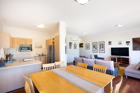 5c/2 Currie Cres, Griffith ACT 2603 - Apartment For Rent | Domain - Photo 2