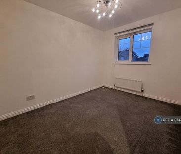 3 bedroom terraced house to rent - Photo 6