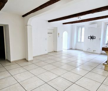 Location Appartement 3 pièces 74m² GONFARON 83590 - Photo 1