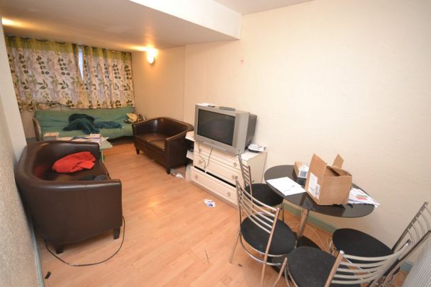 3 bed Semi-Detached House for Rent - Photo 1