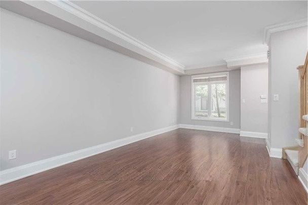 For Lease - 5 Oakburn Crescent Unit# 5, Toronto, Ontario - Photo 1
