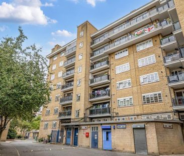 3 bedroom flat to rent - Photo 4