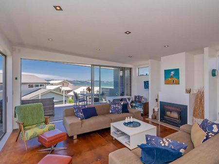 Beach Front Fully Furnished Home - Photo 3