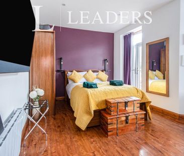 Studio to rent - Photo 3