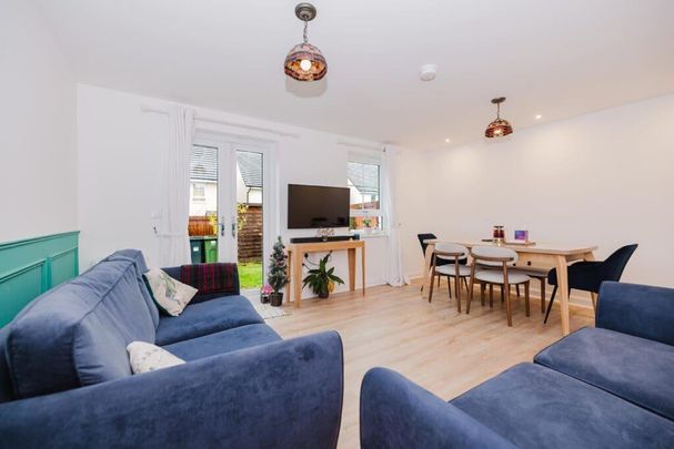 3 bedroom end of terrace house to rent - Photo 1