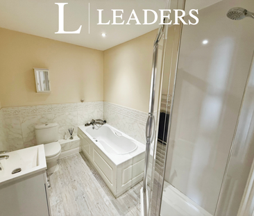 2 bedroom flat to rent - Photo 3