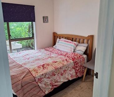 Chic 2BR Flat with Pool in Browns Bay! - Photo 4