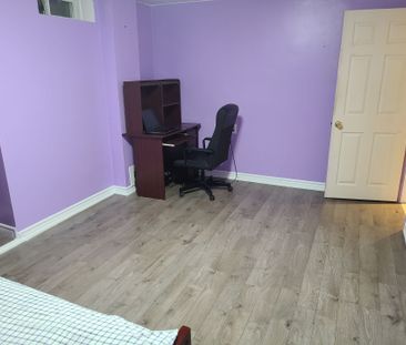 For Lease - 9 Ness Road, Brampton, Ontario - Photo 2