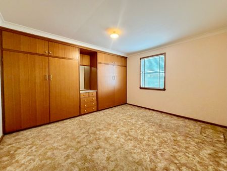 Ray White Real Estate Parkes - Photo 2