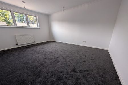 Dale Valley Road, SO16 - Photo 3