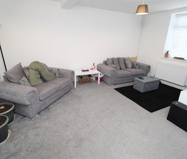 House - Terraced For Rent Bailey Street, Porth - Photo 3