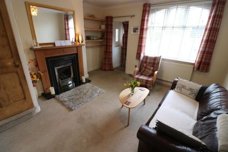 3 bedroom cottage to rent - Photo 2