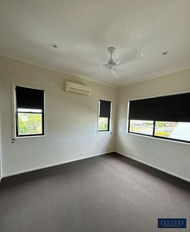 Spacious & Stylish in Proserpine! - Photo 3
