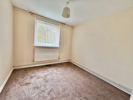 Coton Road, Nuneaton, CV11 - Photo 2