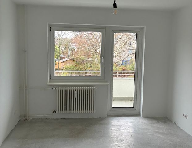 3-Zimmer-Wohnung mit Balkon in schöner Lage // 2.OG links - Foto 1