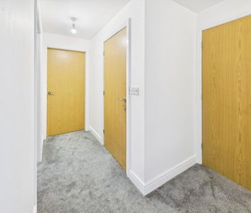 2 bedroom flat to rent - Photo 3