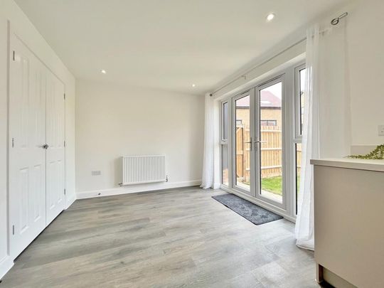 3 bedroom detached house to rent - Photo 1