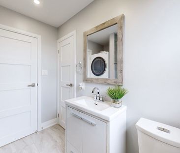 For Lease - 251 Mcconvey Drive Unit# Main, Richmond Hill, Ontario - Photo 3