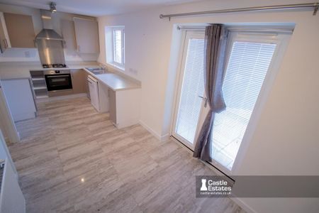 3 bedroom detached house to rent - Photo 5