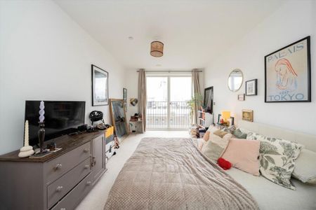 3 bedroom flat to rent - Photo 5
