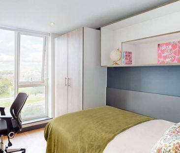 1 bedroom in a flat share to rent - Photo 5