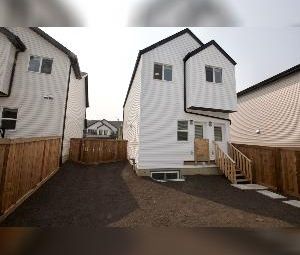 3 Bed 2.5 Bath Home For Rent Chappelle SW Edmonton - Photo 5