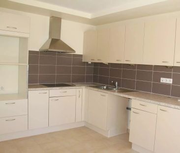 Location Maison 4 pièces 142m² LA ROQUETTE SUR SIAGNE 06550 - Photo 3