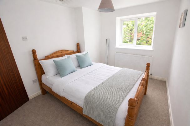 1 Bedroom Mid Terraced House, Chester - Photo 1