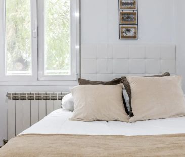 Room in a shared 5-bedroom apartment for rent in Valdezarza - Foto 1
