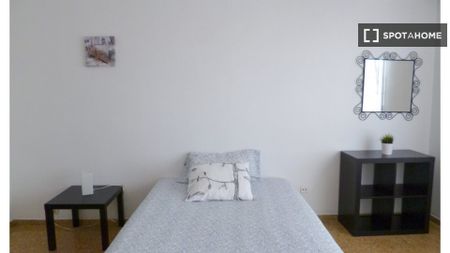 zaragoza, Aragon 50010 - Photo 2