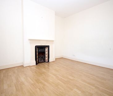 1 Bed Flat, Hillfield Avenue, N8 - Photo 4