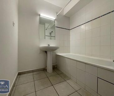 Location Appartement 3 pièces 68m² ST DENIS 97400 - Photo 3