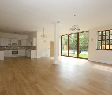 4 bedroom house to rent - Photo 1