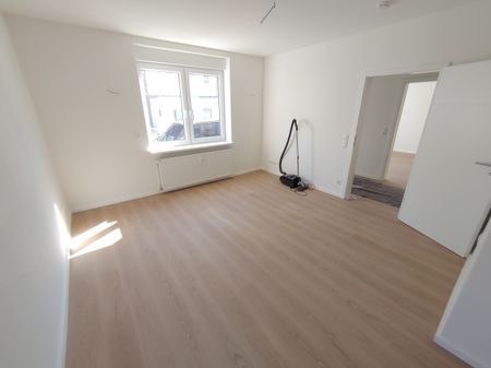 Sanierte 2 Zimmer-Wohnung mit Terrasse in zentraler Lage in Lübeck-St. Jürgen/Nä ... - Photo 2