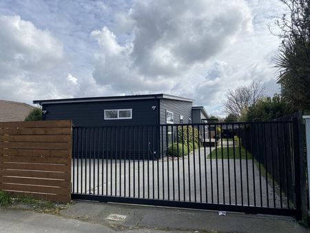 Richmond – modern three bedroom two bathroom home - Photo 2