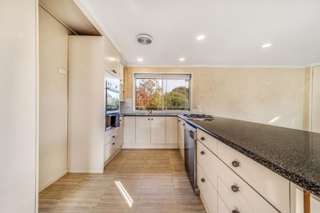 6 Barlee Place, Stirling ACT 2611 - House For Rent | Domain - Photo 5