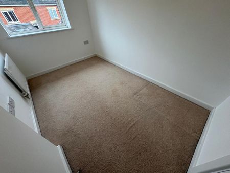 3 bedroom semi-detached house to rent - Photo 2