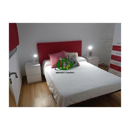 Renovierte Wohnung mit Fahrstuhl, und mit 3 Schlafzimmern. 1 Bad und 1 Gäste- WC. - Photo 3