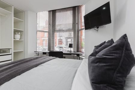 6 bedroom house to rent - Photo 2