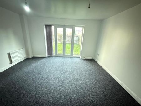 3 bedroom terraced house to rent - Photo 2