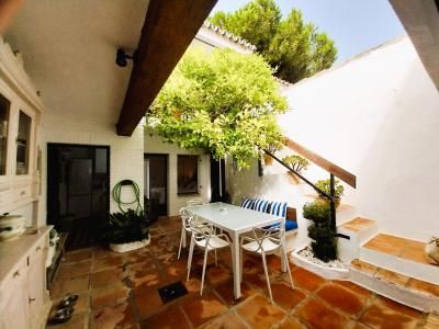 Holiday rental property, non-permanent residence contract (non-renewable), 400 metres from the beach - Photo 4