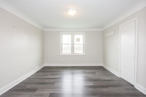 363 Alberta St, Welland - 2 Bedroom Upper Unit - Photo 1