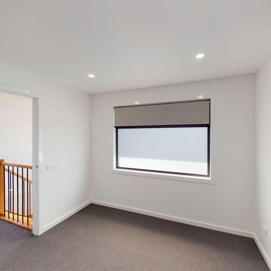 1/41 Betula Avenue Nunawading VIC - Photo 1