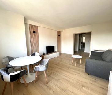 À LOUER – T3 MEUBLÉ rénové de 80 m², Boulevard Vauban, Lille réf 1505 - Photo 2