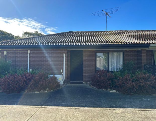 PRIME LOCATION! - Photo 1