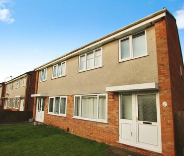 3 bedroom semi-detached house to rent - Photo 6